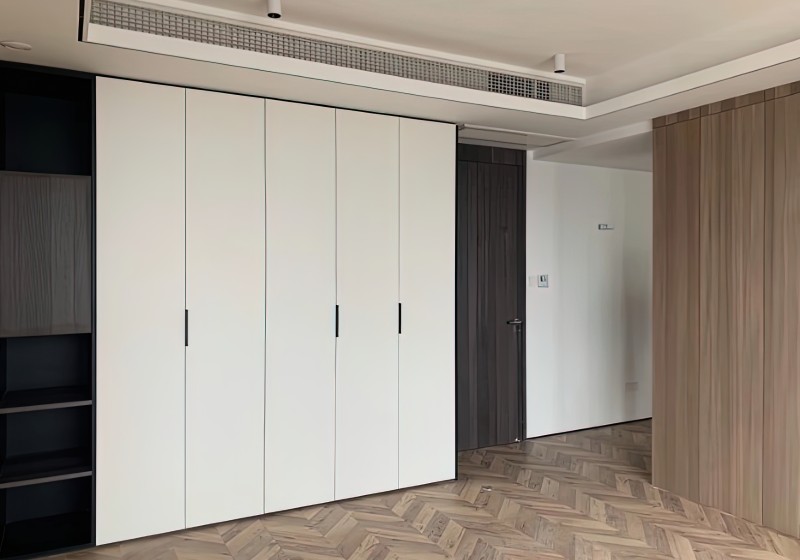 Black & White Minimalist Floating Wardrobe' />